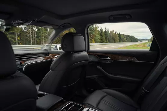 Комфортабельный салон автомобиля CAR24
